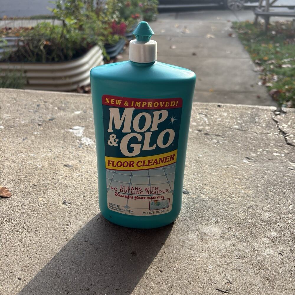 Vintage 1997 Mop &‎ Glo Floor Cleaner Full